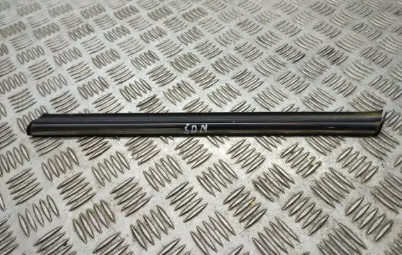 Mini One - Cooper Clubman R55 Rear door glass trim molding