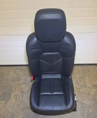 Porsche Cayenne (92A) Front driver seat 