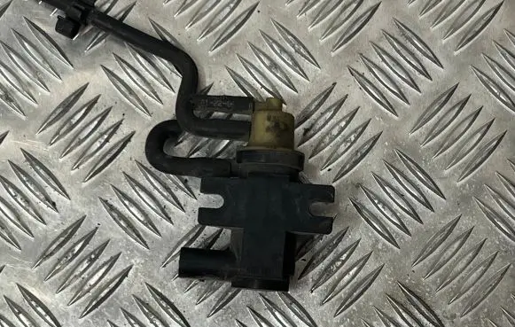 Volkswagen PASSAT B6 Vacuum valve 1K0906627A 06T156 70086800