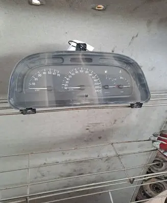 Renault Laguna I Speedometer (instrument cluster)