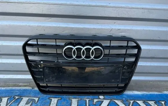 Audi A5 8T 8F Front bumper upper radiator grill 8T0853651G 8T0853651H 5812701
