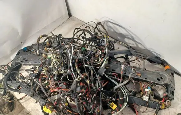 Mercedes-Benz GL X164 Left interior wiring harness A1644403139MERC A1644403139