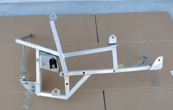 Alfa Romeo Giulietta Headlight/headlamp mounting bracket