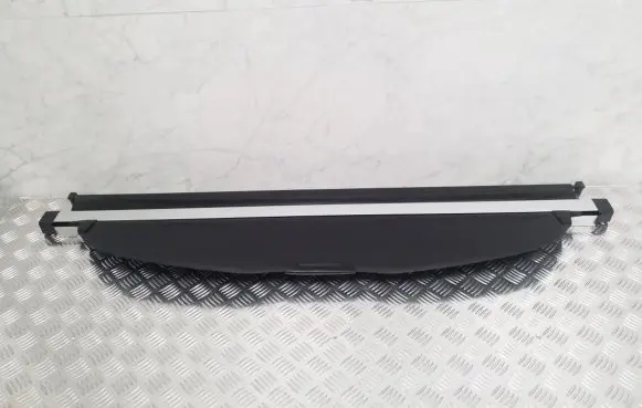 Parcel shelf
