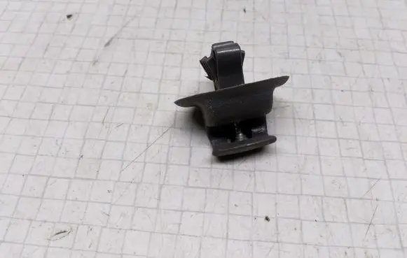 Renault 25 Sun visor clip/hook/bracket 