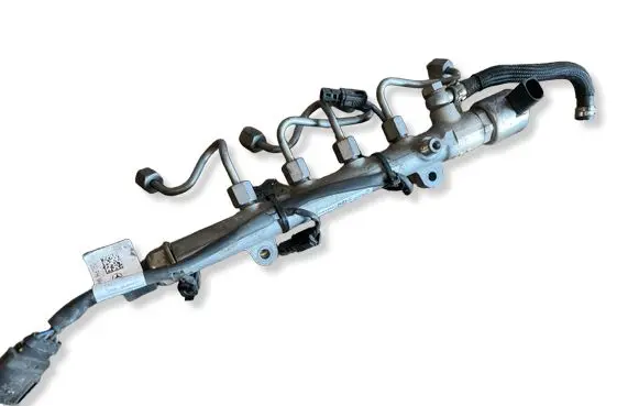 Mercedes-Benz C W204 Fuel main line pipe A6510700495