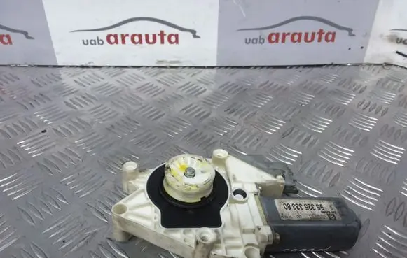 Citroen C5 Rear door window regulator motor 9632533380