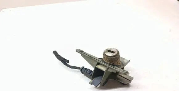 Audi A3 S3 8L Tailgate exterior lock 