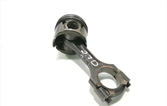 SsangYong Rexton Piston with connecting rod 