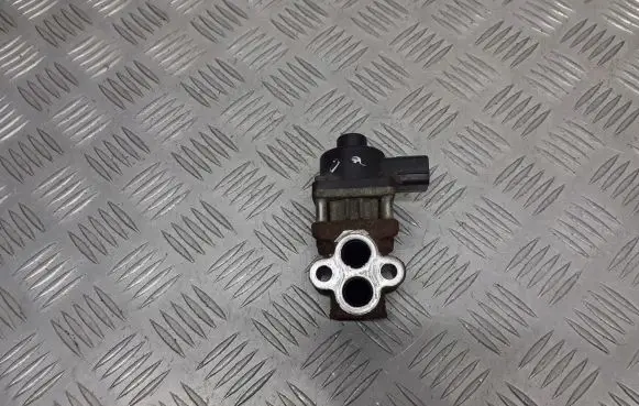 Mazda 323 F EGR valve