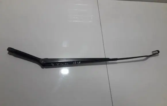 Ford Focus Front wiper blade arm xs4117527ab