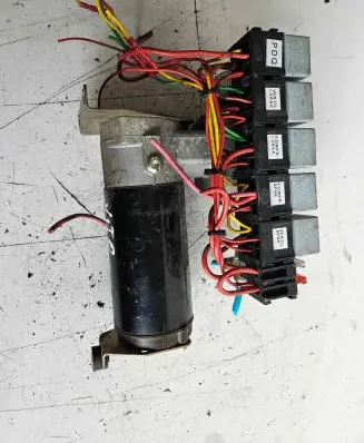 Mercedes-Benz Vito Viano W638 Air suspension compressor/pump 