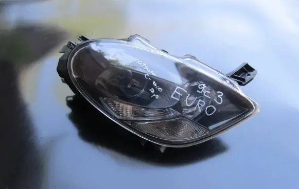 Citroen C-Zero Headlight/headlamp STANLEYW000032R E1312946