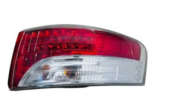 Toyota Avensis T270 Rear/tail lights