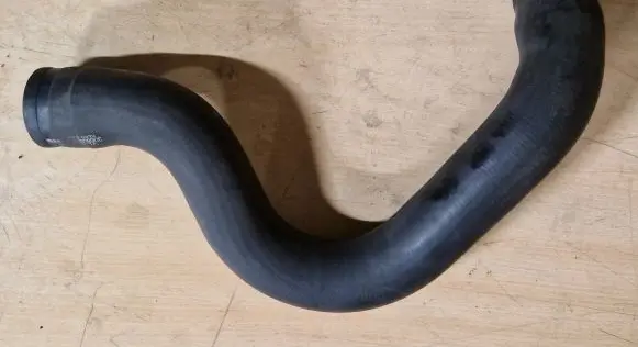 Volvo S60 Engine coolant pipe/hose 30680912