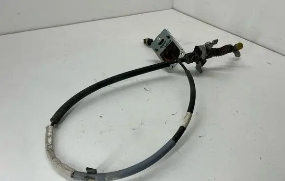 Jeep Compass Gear shift cable linkage 68260500AC P68260500AC 68308768AA