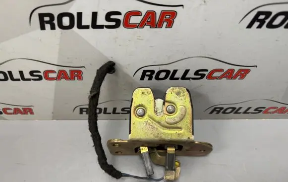 Volvo S40, V40 Tailgate lock latch 