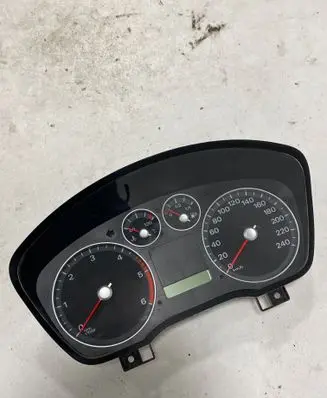 Speedometer (instrument cluster)