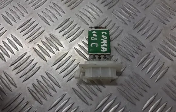Opel Corsa C Heater blower fan relay VALEO