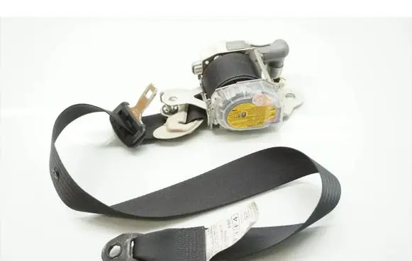 Subaru Legacy Front seatbelt 7S2590-P