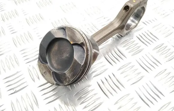 BMW 5 GT F07 Piston with connecting rod 7624409
