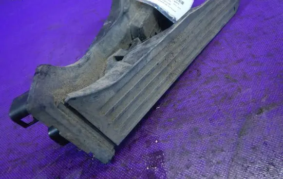 Volkswagen Golf IV Accelerator throttle pedal 1K1721503M