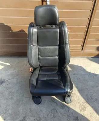 Jeep Grand Cherokee Front passenger seat