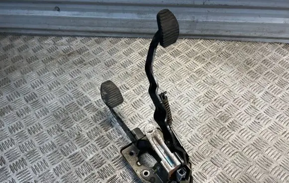 Citroen Xsara Picasso Pedal assembly 09143002H