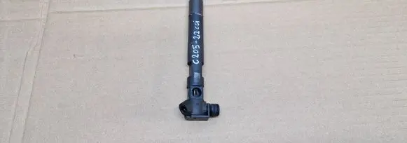 Mercedes-Benz C W205 Fuel injector A6510703287
