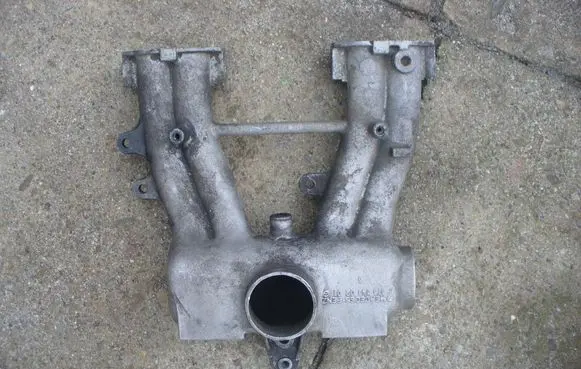 Mercedes-Benz E W123 Intake manifold