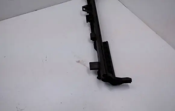 Mercedes-Benz CLA C117 X117 W117 Radiator mount bracket A2465011720 7383557