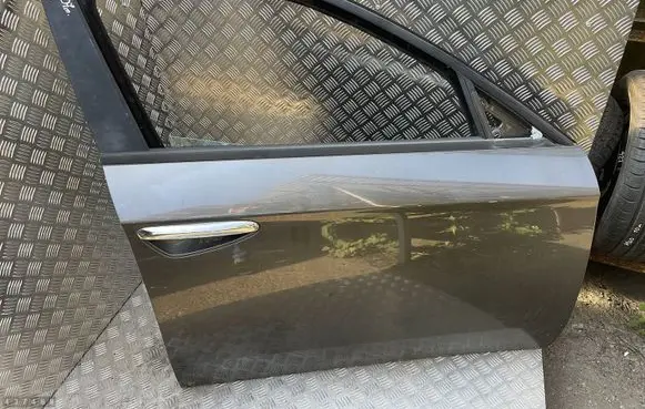 Alfa Romeo 159 Front door