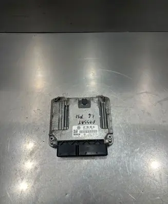 Volkswagen PASSAT B6 Engine control unit/module 03C906056AA 1039S12210 0261S02138