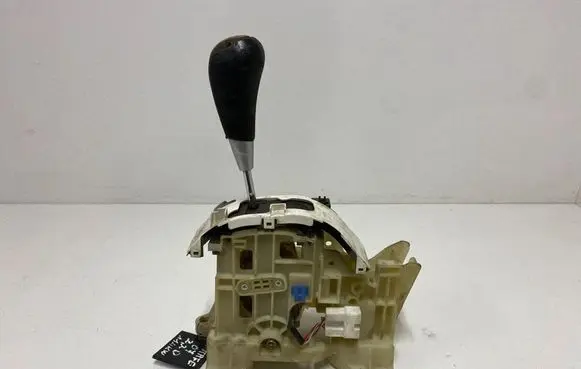 Hyundai Santa Fe Gear shifter/selector 467002BXXX 467002B220