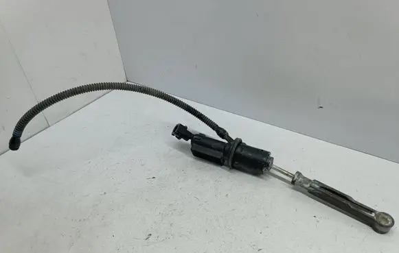 Peugeot Partner Clutch master cylinder 9689016780