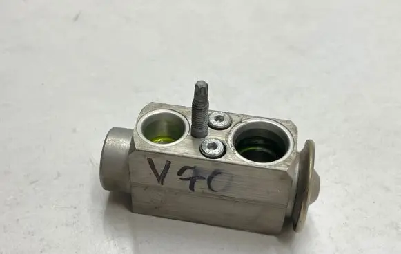Volvo V70 Air conditioning (A/C) expansion valve 326527
