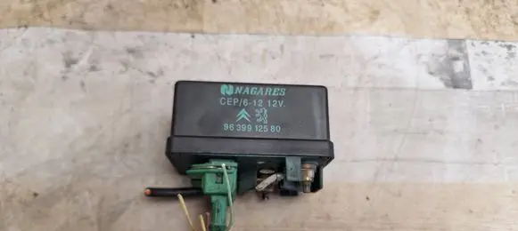 Citroen C5 Glow plug pre-heat relay 9639912580