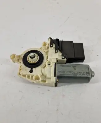 Seat Leon (1M) Rear door window regulator motor 1C0919812A