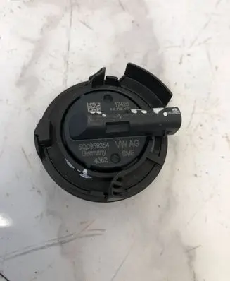 Audi A3 S3 8V Airbag deployment crash/impact sensor 5Q0959354 17426 4382