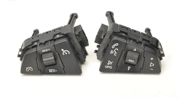 Chevrolet Cruze Steering wheel buttons/switches 13352975