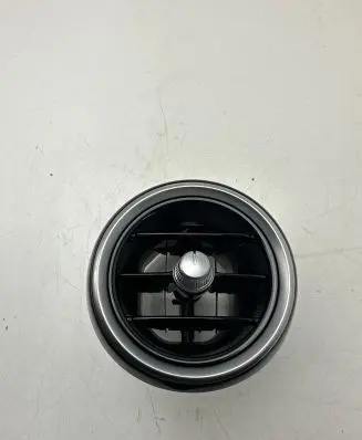 Mercedes-Benz C W205 Dash center air vent grill A2058300201 513502