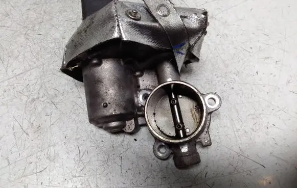 Volkswagen Golf VII Engine shut-off valve 04L131501M 2411170150 A2C96089300