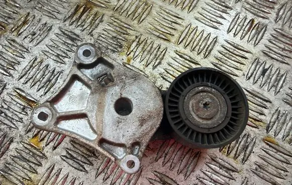 Fiat 500X Alternator belt tensioner 55274034
