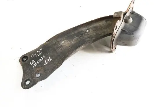 Volkswagen PASSAT B7 Rear suspension control arm 