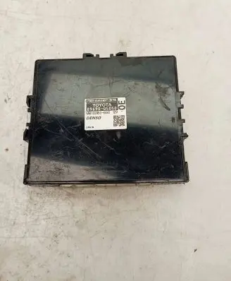 Toyota Avensis T270 Other control units/modules 8969005050 MB1028500041