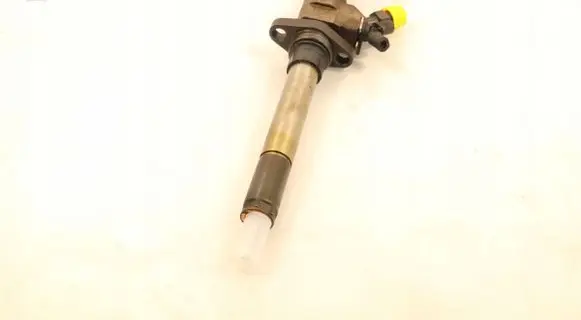 Volvo V50 Fuel injector 9657144580