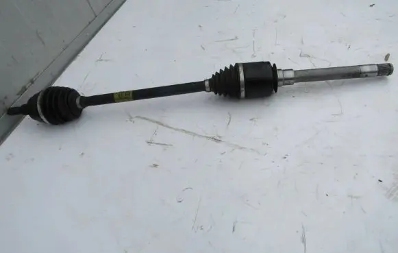 Mercedes-Benz ML W164 Front driveshaft A1643301901