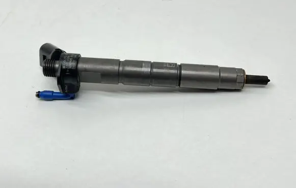 Mercedes-Benz CLA C117 X117 W117 Fuel injector A6540700187
