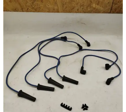 Mercedes-Benz 190 W201 Ignition plug leads T619S M102