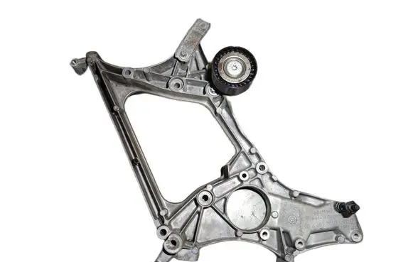 Mercedes-Benz E W212 Generator/alternator bracket A6512011109